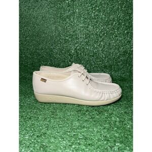 SAS Shoes Siesta Womens Size 7.5 Narrow Beige Comfort Leather Walking Sneakers